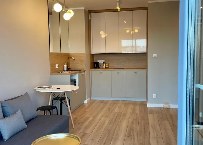 Z Widokiem Na Jezioro I Garazem *