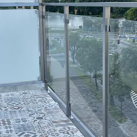 Z Widokiem Na Jezioro I Garazem Apartamento