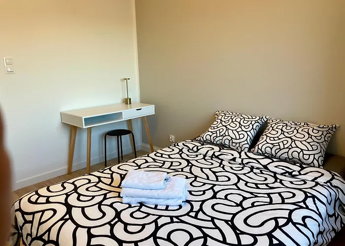 Z Widokiem Na Jezioro I Garazem * Poznan